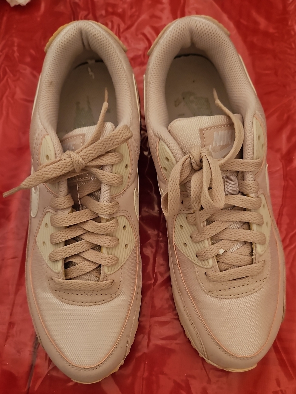 Nike Women’s Light Pink Lace-Up Sneakers Air Max 90